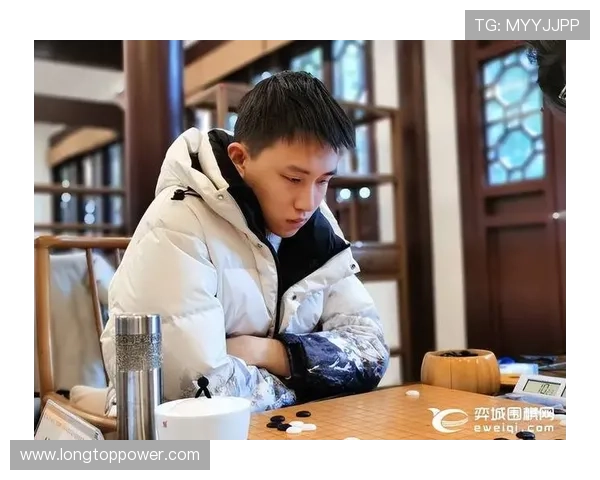 [棋牌]西南棋王赛成都开枰 辜梓豪杨鼎新等晋级四强.